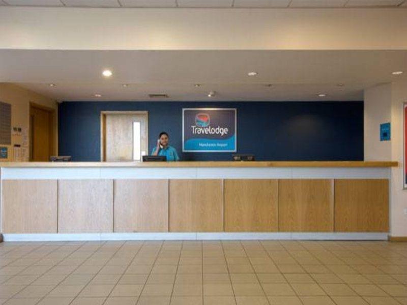 Holiday Inn Express Manchester Airport Ringway Exterior foto