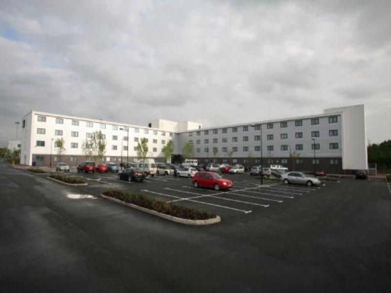 Holiday Inn Express Manchester Airport Ringway Exterior foto